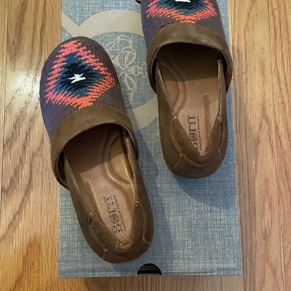 BORN Bailie Shoes in Light Brown - Women’s Size 7 - New In Box