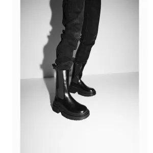 BRAND NEW ZARA BOOTS, resemble the BOTEGA