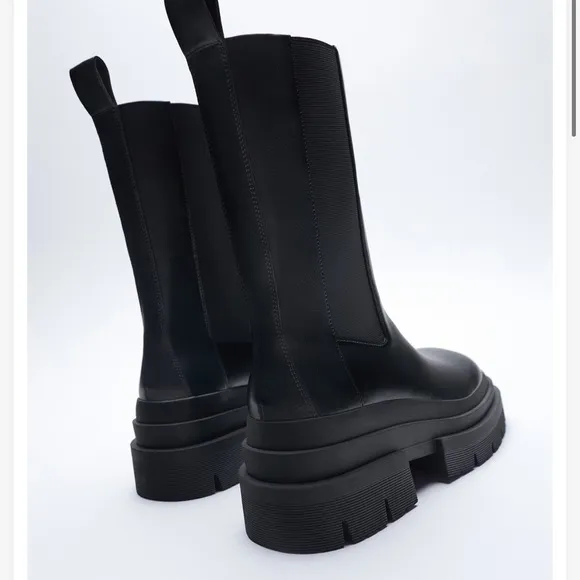 BRAND NEW ZARA BOOTS, resemble the BOTEGA