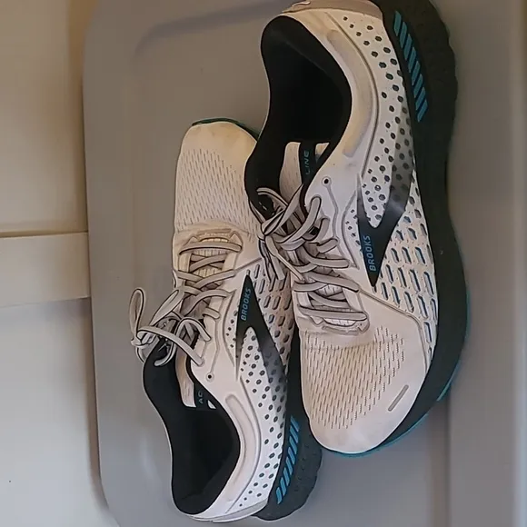 Brooks Adrenaline 21 White/Teal Athletic Running Shoes Size 13
