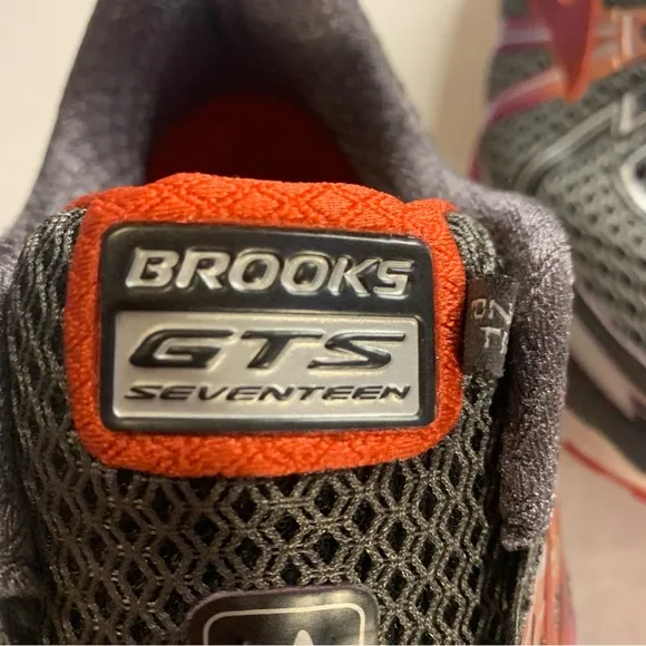 Brooks Adrenaline GTS 17 Gray Red Womens Running Shoes Size 9.5