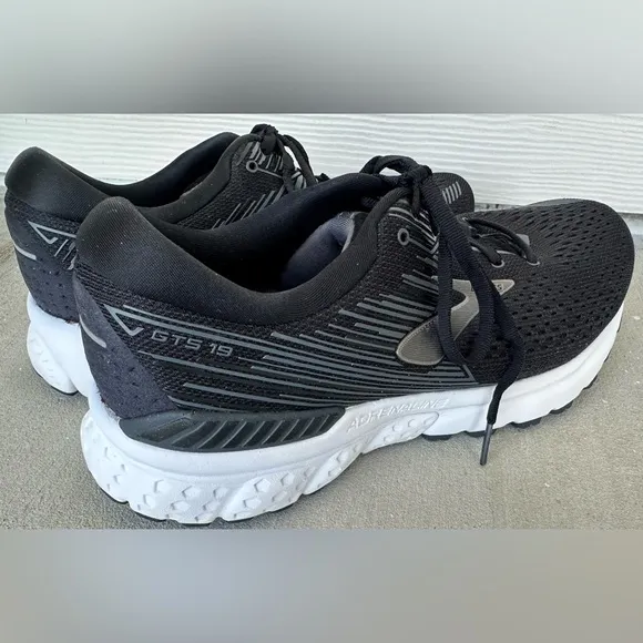 Brooks Adrenaline GTS 19 Black Silver Running Shoes 1102941D047 Mens Size 10 VGC