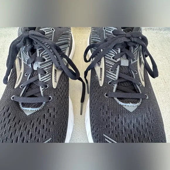 Brooks Adrenaline GTS 19 Black Silver Running Shoes 1102941D047 Mens Size 10 VGC