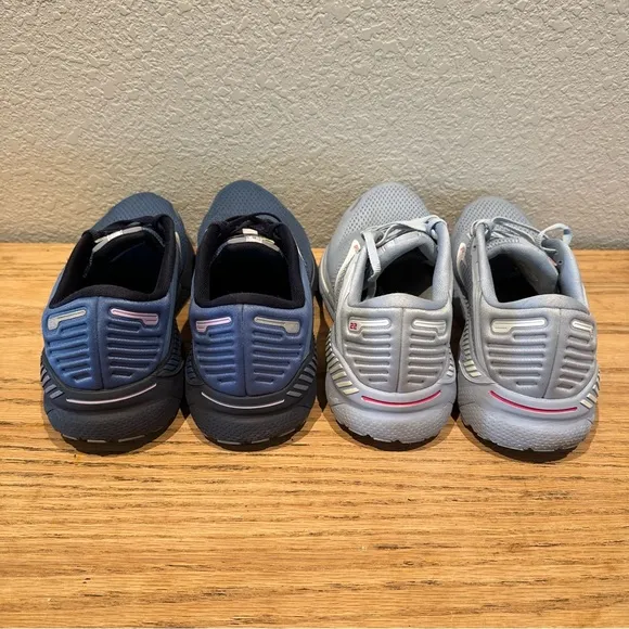 Brooks Adrenaline GTS 22 Womens Size 11 Running Shoes Light Dark Blue (Lot of 2)