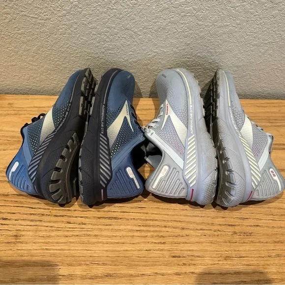 Brooks Adrenaline GTS 22 Womens Size 11 Running Shoes Light Dark Blue (Lot of 2)