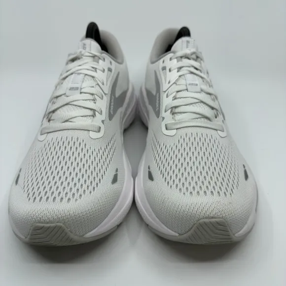 Brooks Adrenaline GTS 23 Womens 10.5 10 1/2 B White Gray Running Shoes Trainers