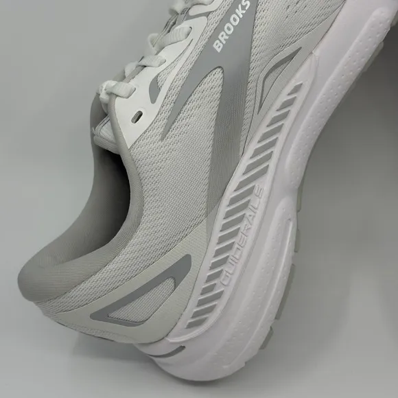 Brooks Adrenaline GTS 23 Womens 10.5 10 1/2 B White Gray Running Shoes Trainers