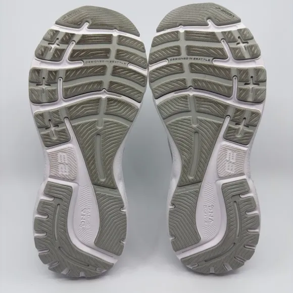Brooks Adrenaline GTS 23 Womens 10.5 10 1/2 B White Gray Running Shoes Trainers