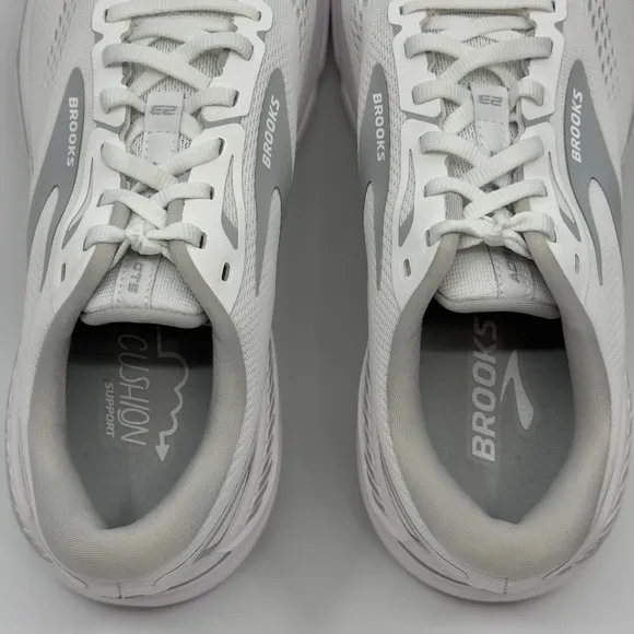 Brooks Adrenaline GTS 23 Womens 10.5 10 1/2 B White Gray Running Shoes Trainers