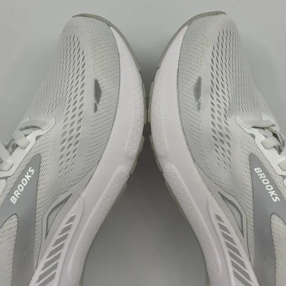Brooks Adrenaline GTS 23 Womens 10.5 10 1/2 B White Gray Running Shoes Trainers