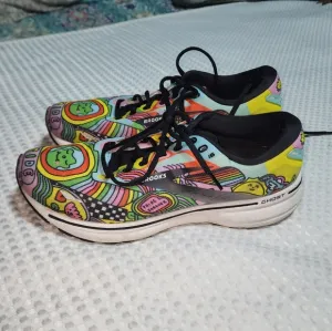 BROOKS EUC WOMENS SZ 9 GHOST 15 WEDNESDAY HOLMES PRIDE RUNNING SNEAKER SHOES