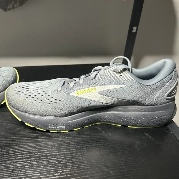 Brooks Ghost 16 Mens Size 13 Gray Running Shoes Sneakers
