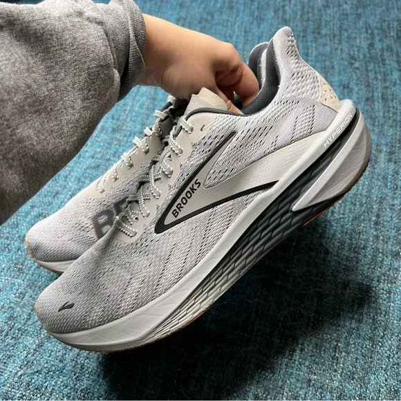 Brooks Hyperion 2 Running Shoes in Alloy Grey Bright White Black