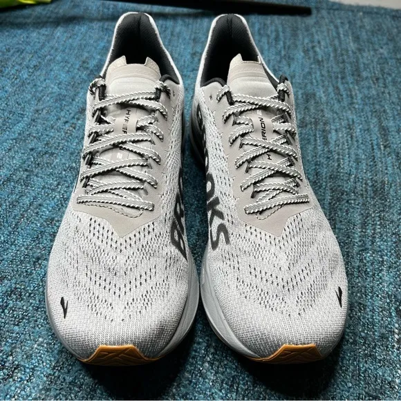 Brooks Hyperion 2 Running Shoes in Alloy Grey Bright White Black