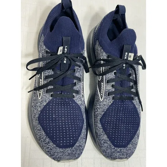 Brooks Levitate 5 Stealth Fit Running Shoes - Men's 11 D Med - Navy Blue &amp; White