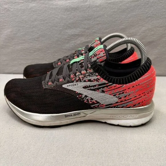 Brooks Ricochet Womens Size 7.5 (B) Shoes Black Pink Athletic Running Sneakers