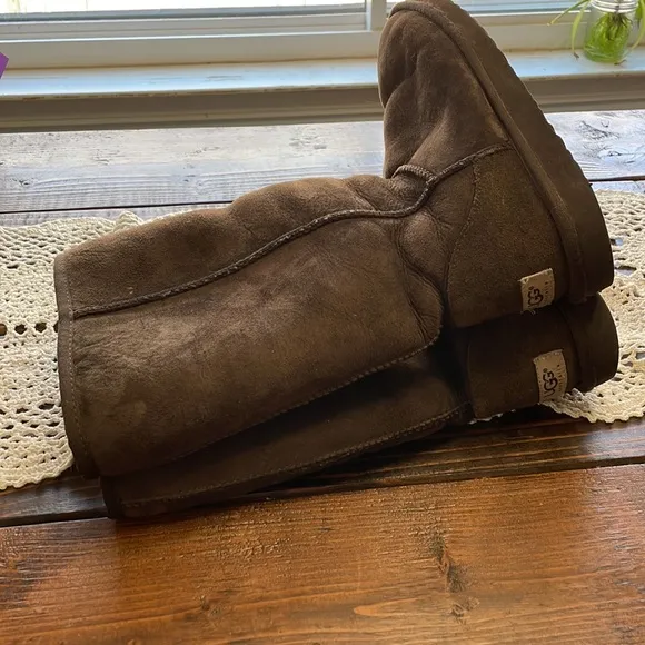 Brown Suede Classic Tall Ugg Boots 🥾