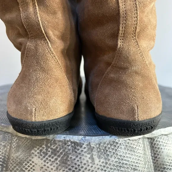 Burberry ~ Stanleigh Weather Shearling Flat Ankle Tan Suede Boots in size EU 38