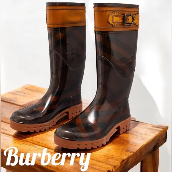 Burberry Tynedale Check Rain Boots Size 37 Retail $395 EUC