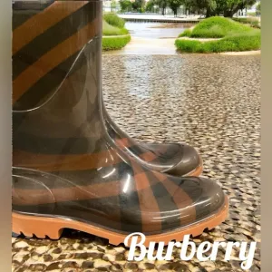 Burberry Tynedale Check Rain Boots Size 37 Retail $395 EUC