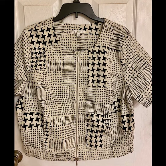 CAbi Black &amp; Cream Coupe Short Sleeve Sexy Bomber Jacket Year-round Large EUC