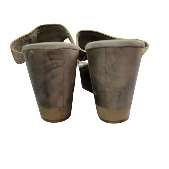 Calleen Cordero Women Size US 10 Platform Wedge Wood Slip On Sandals Gold