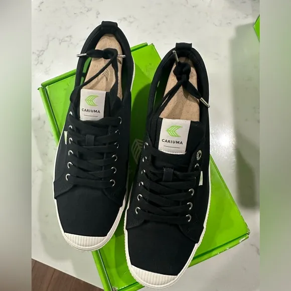 Cariuma OCA Low Black Top Canvas Sneakers  Womens Shoes 13.5 Men’s 12