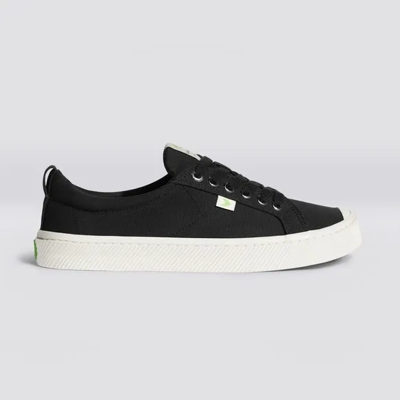 Cariuma OCA Low Black Top Canvas Sneakers  Womens Shoes 13.5 Men’s 12