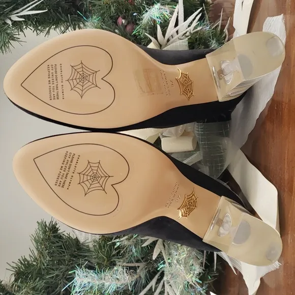 Charlotte Olympia 37 😍