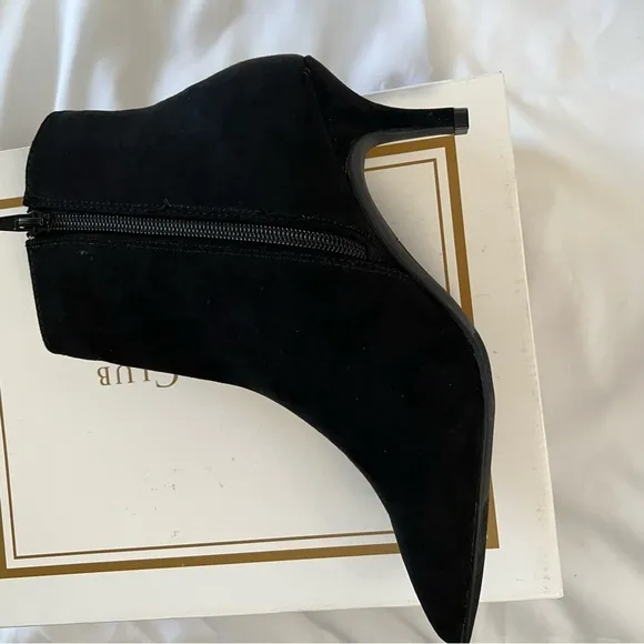 Charter Club Black Faux Suede Side Zip Medallion Booties NIB Size 6.5