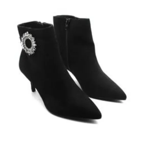 Charter Club Black Faux Suede Side Zip Medallion Booties NIB Size 6.5