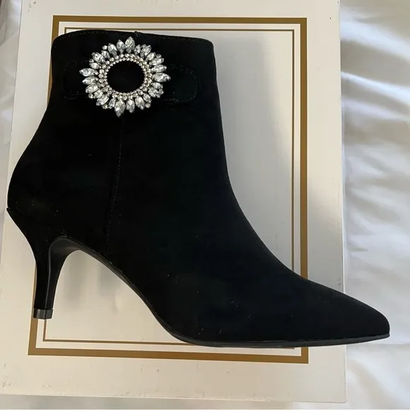 Charter Club Black Faux Suede Side Zip Medallion Booties NIB Size 6.5