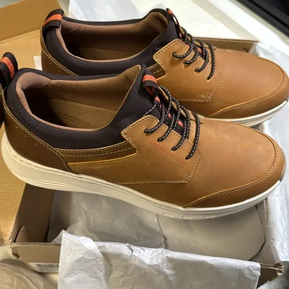 Clarks Collection Men's Motion Trek EZ Dark Tan Leather Shoes- 11W