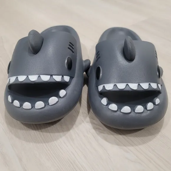 Cloud Shark Slides Sandals Dark Gray Mens ,Women's  Non-slip Unisex 38-39