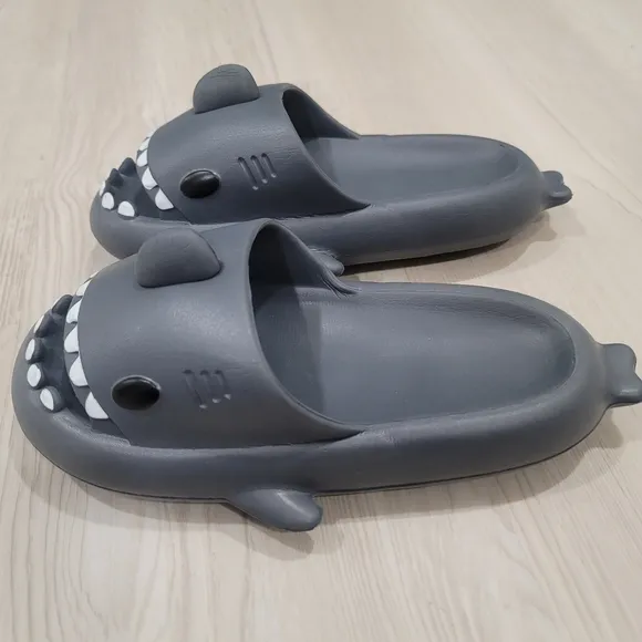 Cloud Shark Slides Sandals Dark Gray Mens ,Women's  Non-slip Unisex 38-39