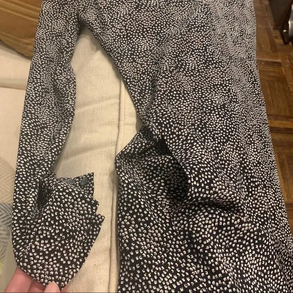 Club Monaco black and cream dots silk V neck Dress with  pockets