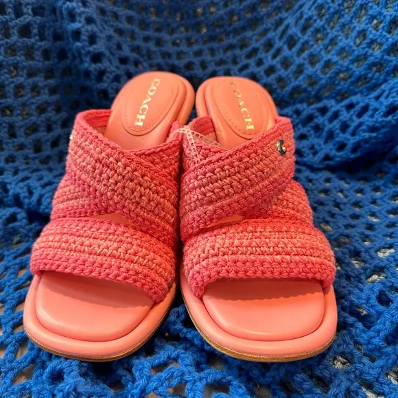 COACH - Quentin Slip-on Crisscross Crochet Sandals. Size 7.5, no box