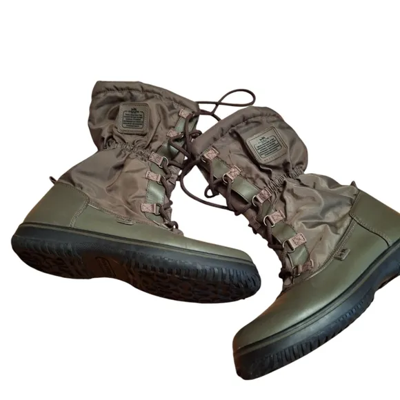 Coach Sage Green Lace Up Cold Weather Boots Ladies 9.5 Authentic