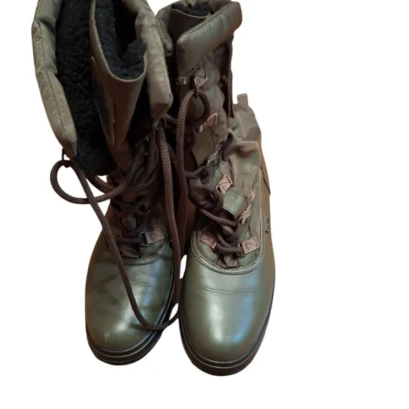 Coach Sage Green Lace Up Cold Weather Boots Ladies 9.5 Authentic