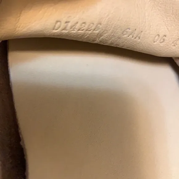 COLE HAAN SZ 6 AA SLIP ON SANDALS BEIGE PREOWNED