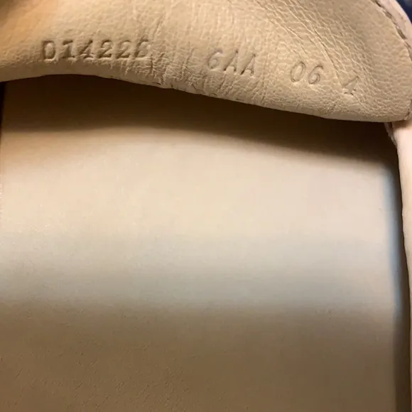 COLE HAAN SZ 6 AA SLIP ON SANDALS BEIGE PREOWNED