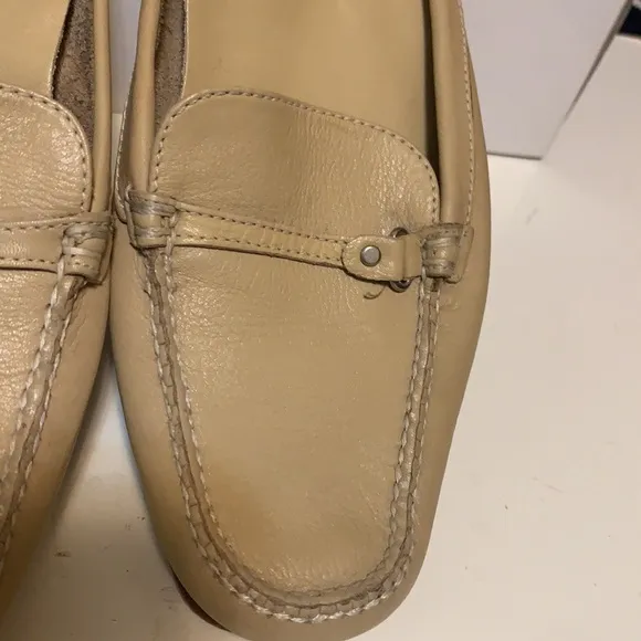 COLE HAAN SZ 6 AA SLIP ON SANDALS BEIGE PREOWNED