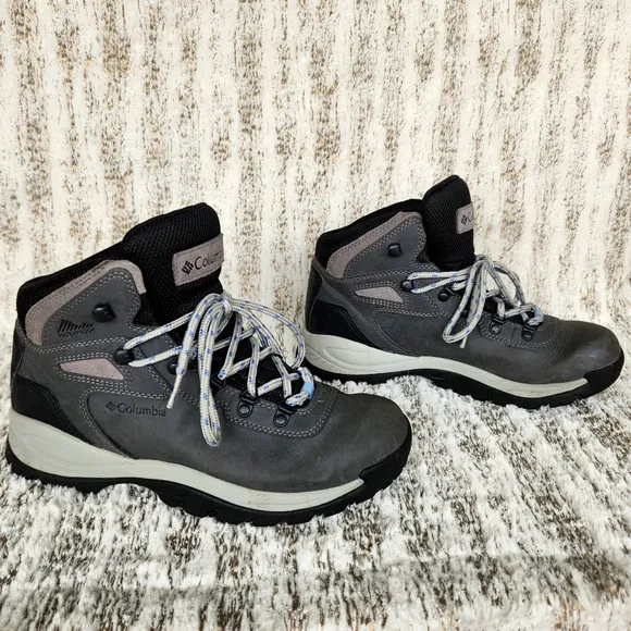 Columbia &quot;Newton Ridge Plus Waterproof&quot; Hiking Boot Grey | Women's Size 9.5 Wide