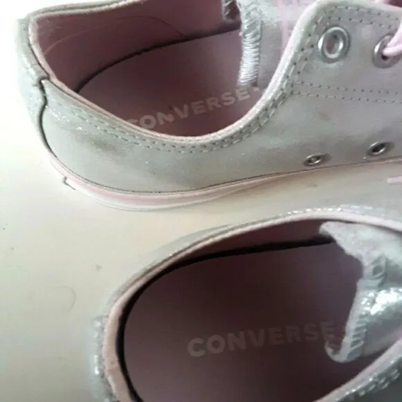Converse Junior Big Girl size 6 Sneaker