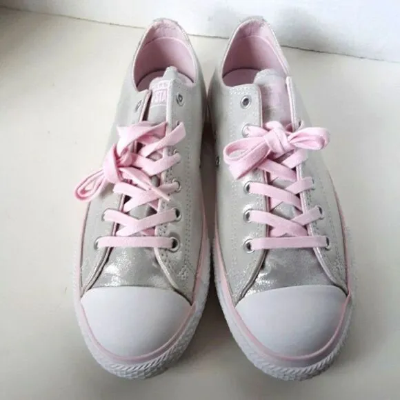 Converse Junior Big Girl size 6 Sneaker