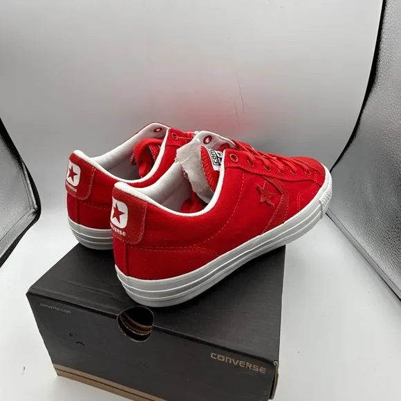 Converse Star Player Ox Mens 10/Womens 12 Shoes 142169C Red NIB