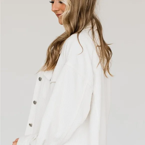 Corduroy Jacket Relaxed Trucker Raw Hem Francesca’s tgla Retro White Size Medium
