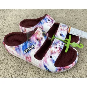 Crocs Classic Cozy Sandals Tie Dye Garnet Slip On‎ Warm Fuzzy Unisex M10 W12 NWT
