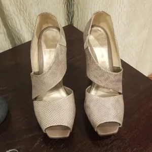 Dana Davis Italian Heels Shoes size 10