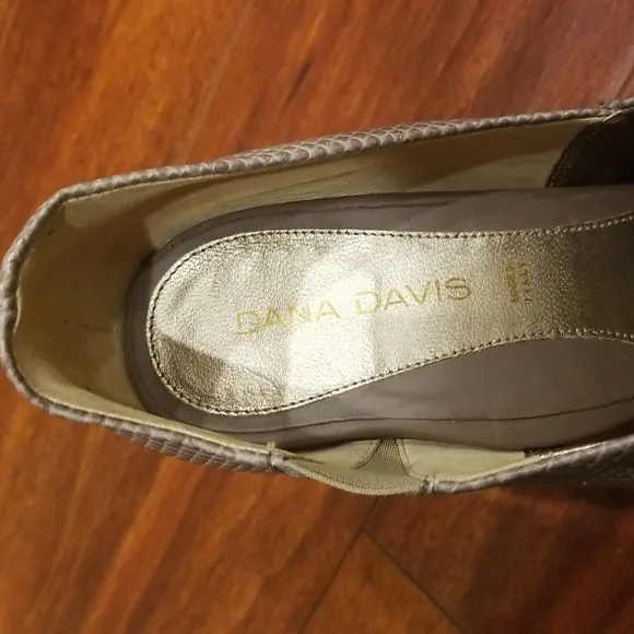 Dana Davis Italian Heels Shoes size 10